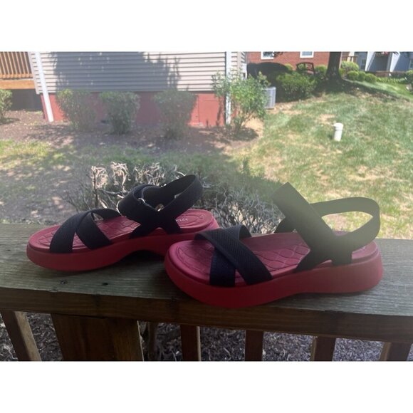 NWOT Vivaia Sport Sandals Kiara in Black Ruby Red outdoor comfy athleisure 10.5 - Picture 6 of 10